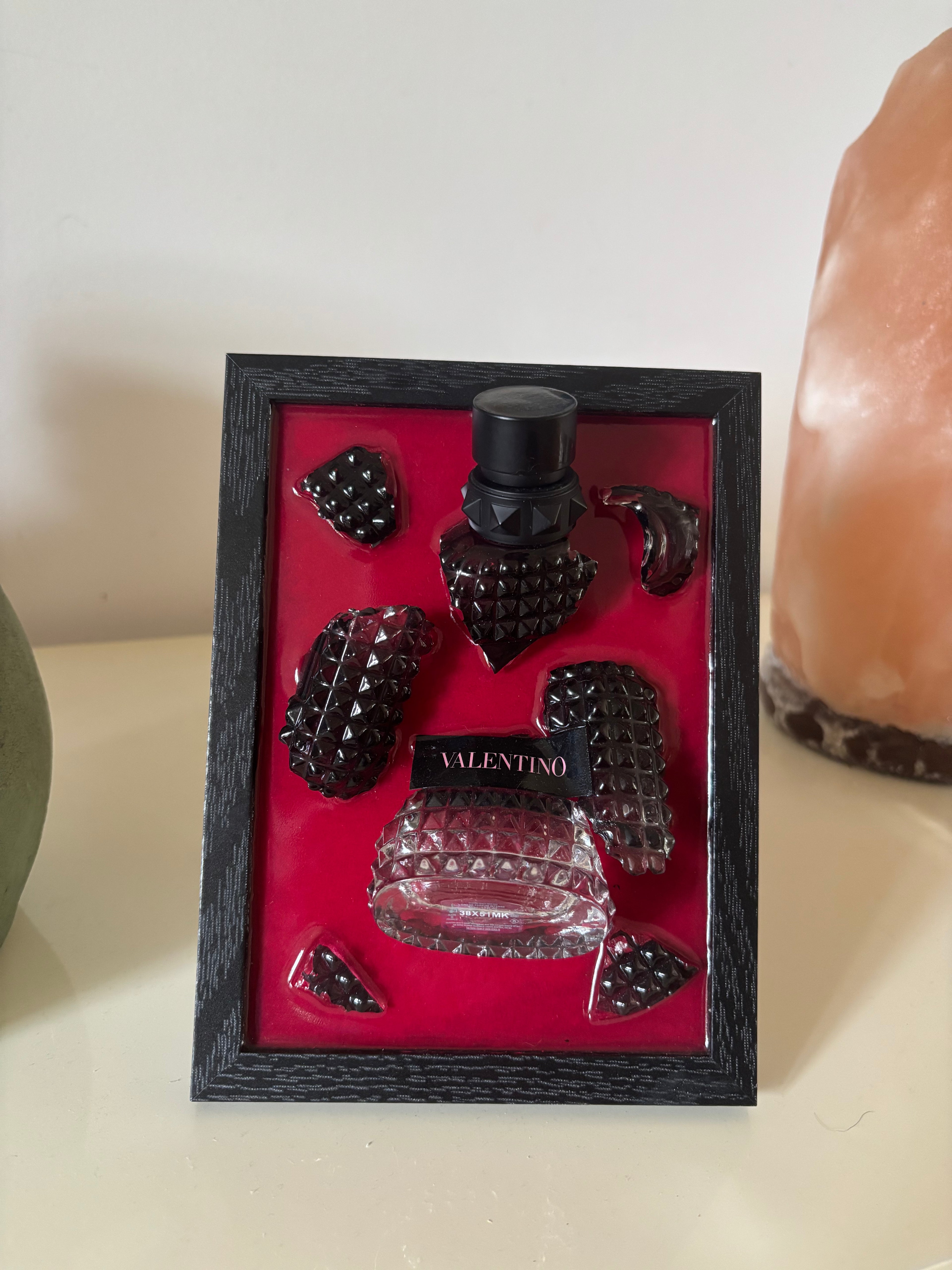 Cadre Valentino Rouge passion - pièce unique fait main