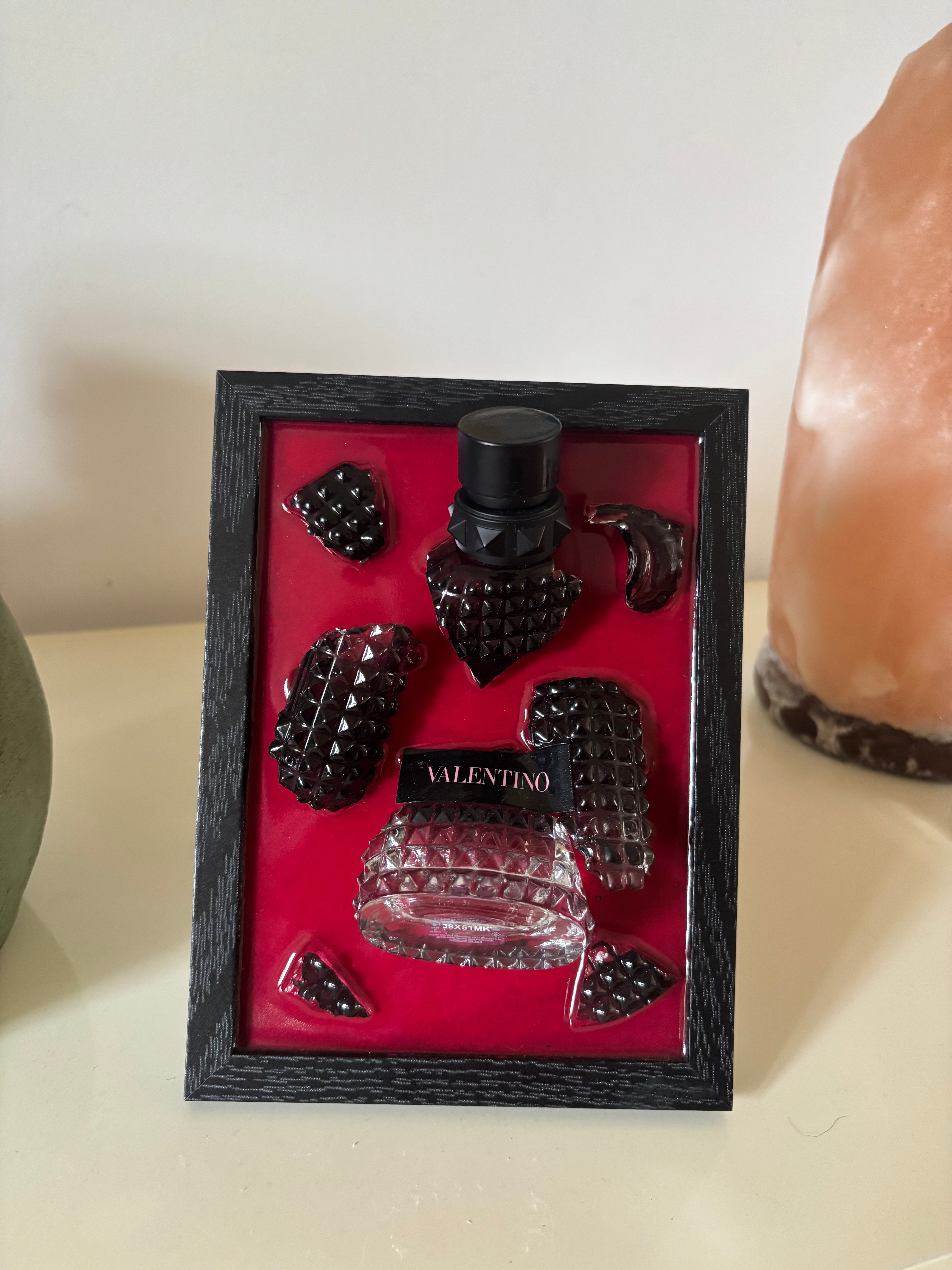 Cadre Valentino Rouge passion - pièce unique fait main