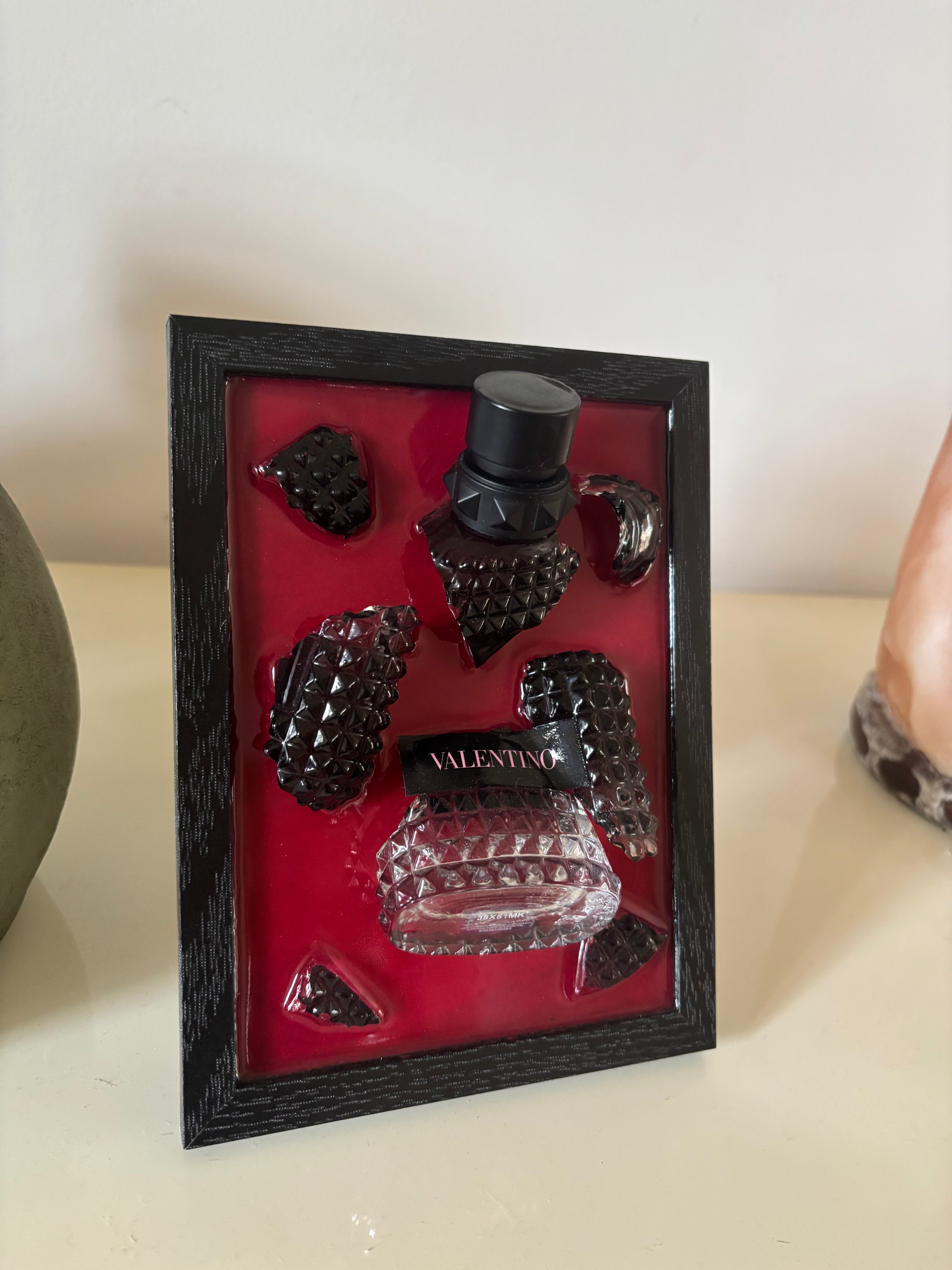 Cadre Valentino Rouge passion - pièce unique fait main