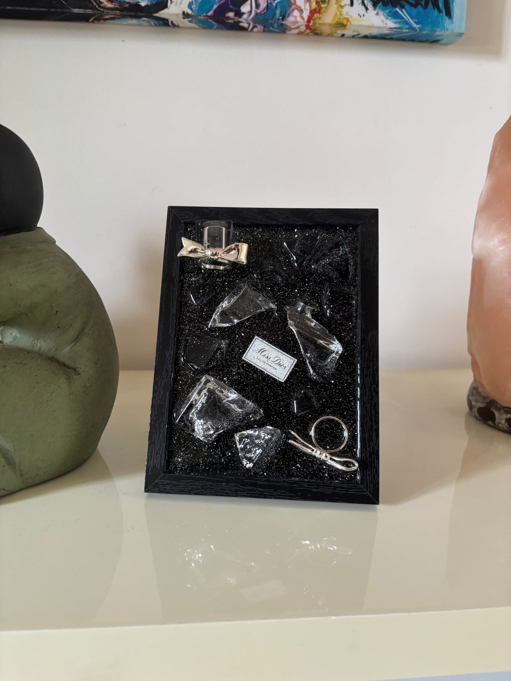 Cadre Dior Miss Dior – pièce unique décorative