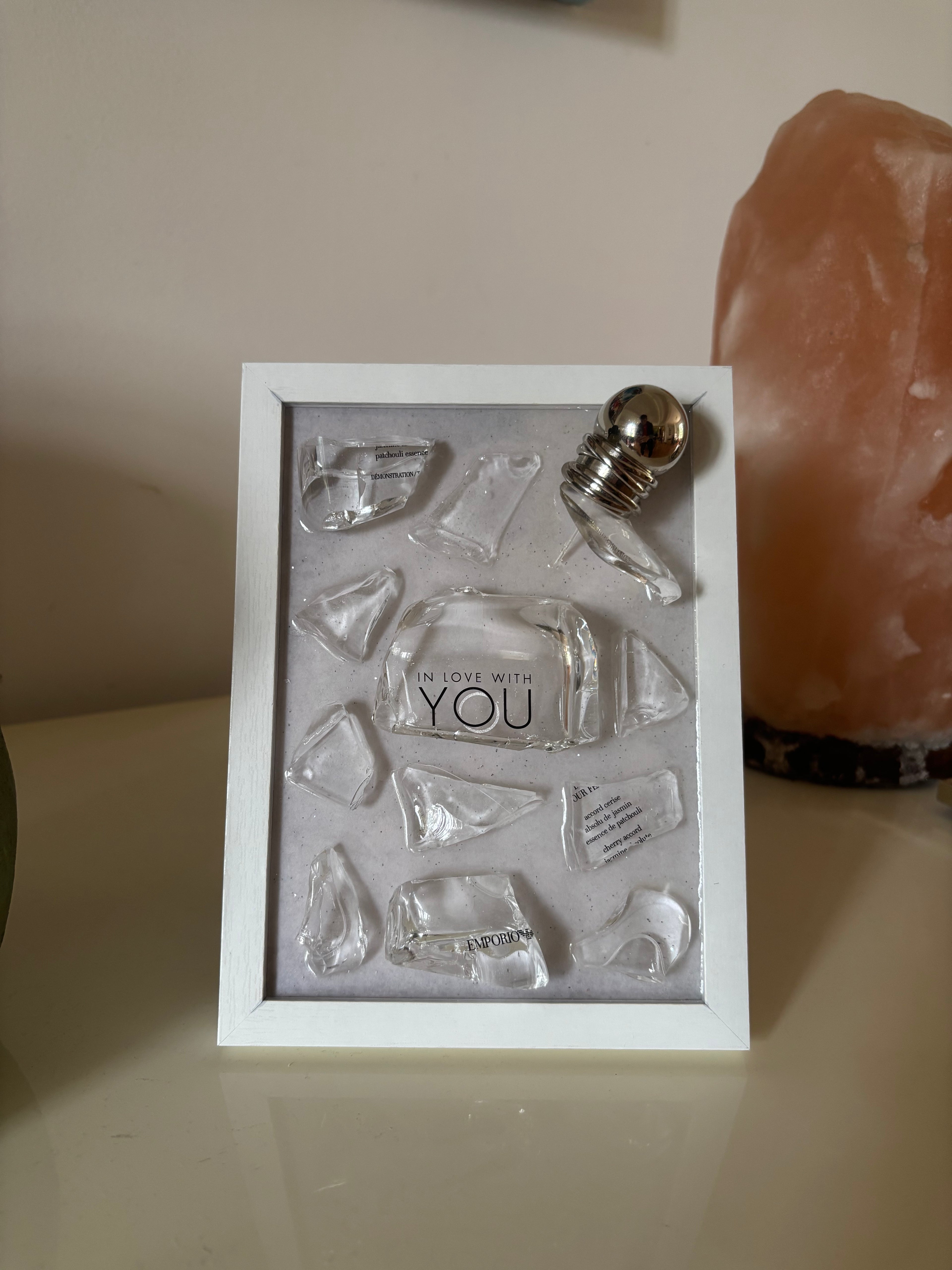 Cadre Emporio Armani – pièce unique décorative