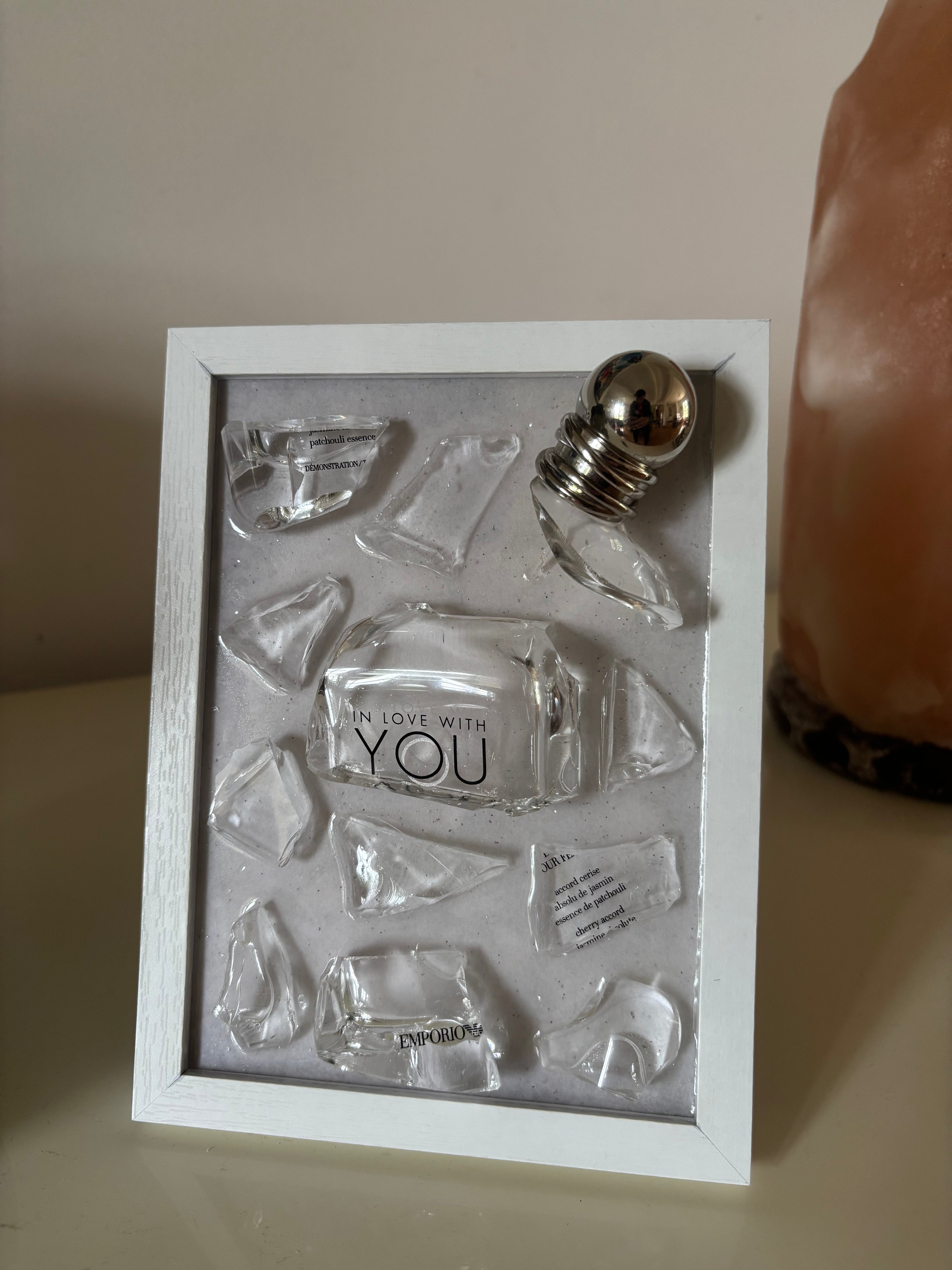 Cadre Emporio Armani – pièce unique décorative